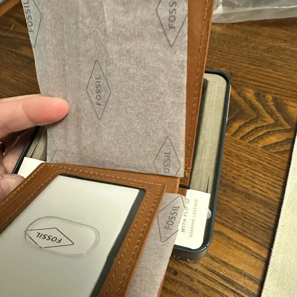 🆕 FOSSIL Everett Bifold Wallet Flip ID Saddle